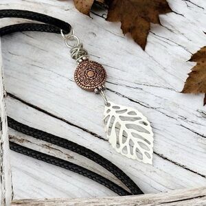 5 For $25💫Silver Filigree Leaf Pendant Necklace
